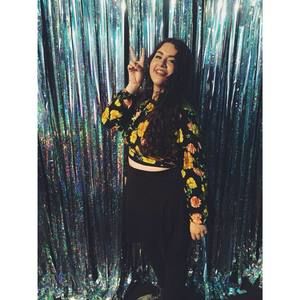 Meet your Posher, Daniela